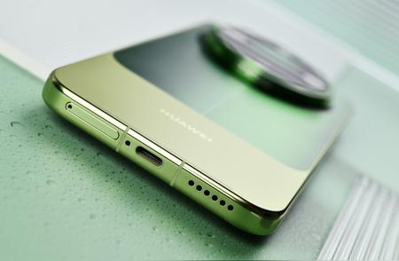 推荐摄影表现优秀的影像手机:华为Mate 90 Pro Max典藏版